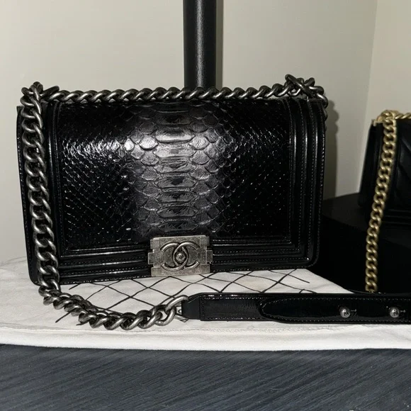 Chanel python boy 🦄 - Picture 3 of 11